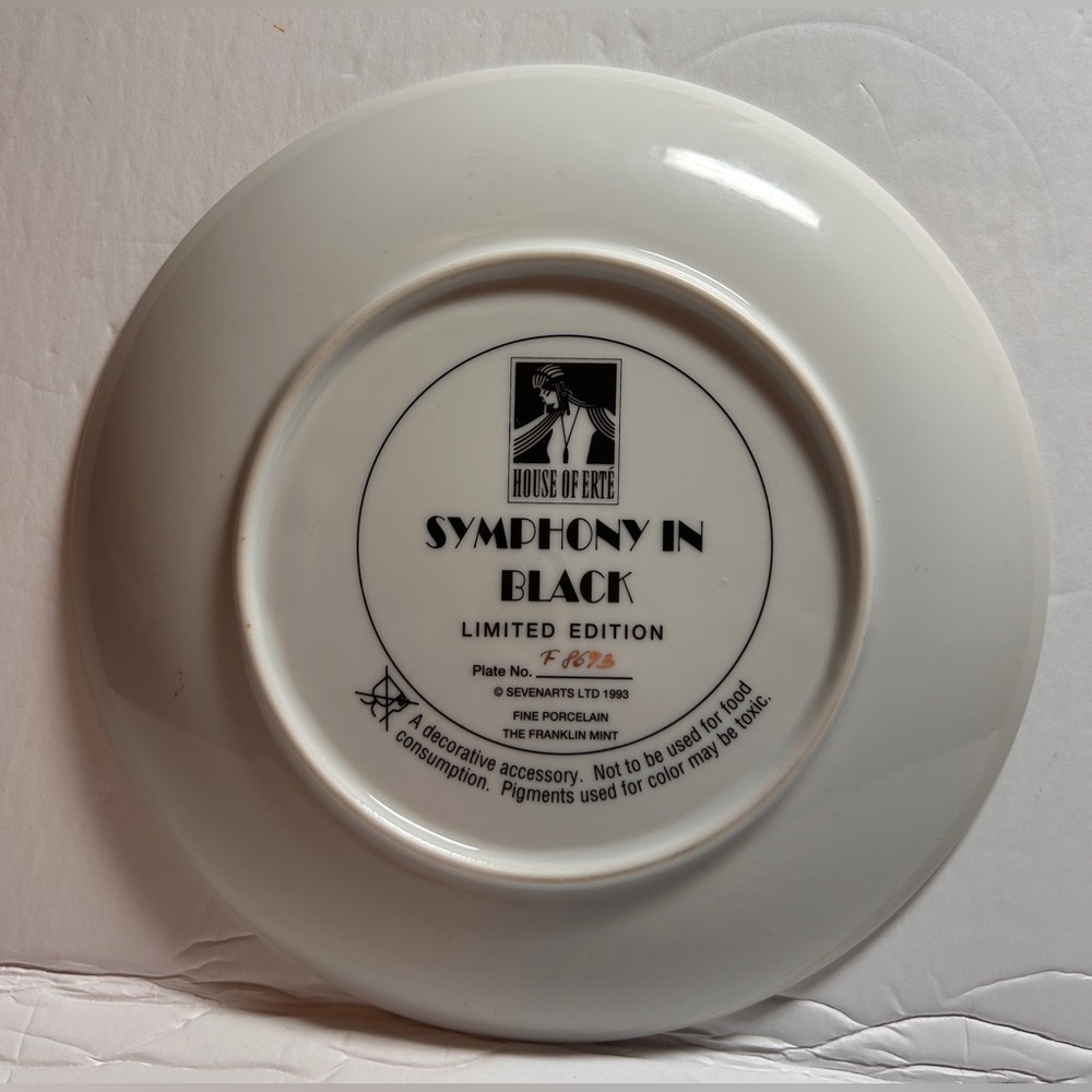 House of ERTE SYMPHONY IN BLACK Display D-8 1/8" Plate #F8673 Limited Edition - Picture 12 of 15
